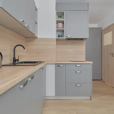 Cozy & Modern Rogowska By Renters Appartement